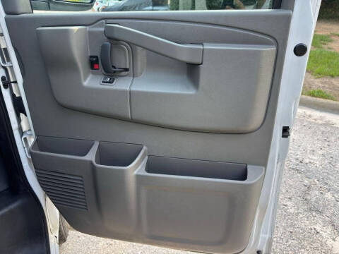 2018 Chevrolet Express LS 3500