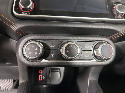 2021 Nissan Versa SR