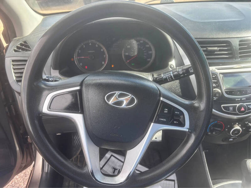 2012 Hyundai Accent GS