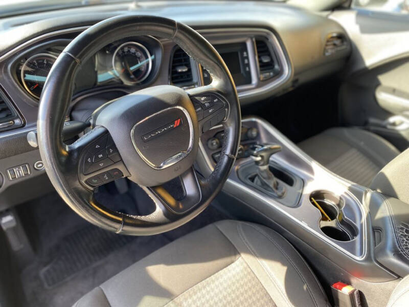 2016 Dodge Challenger SXT