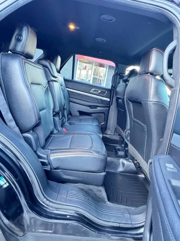 2016 Ford Explorer Sport