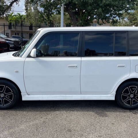 2006 Scion xB Base photo 4