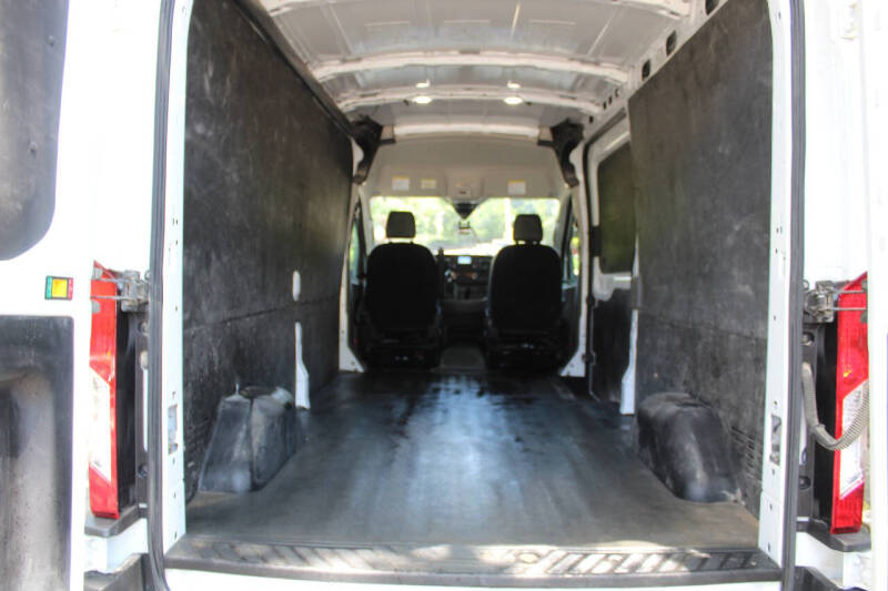 2023 Ford Transit 250