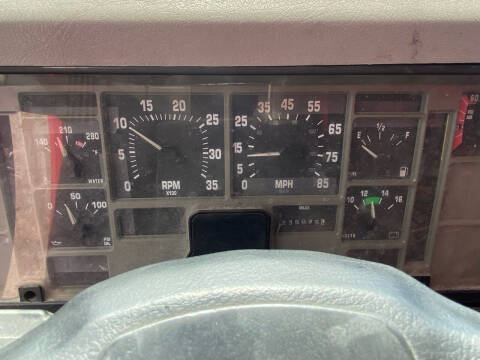 2000 International 4900