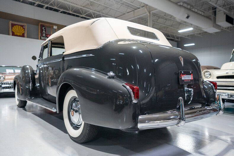 1940 Cadillac Series 75
