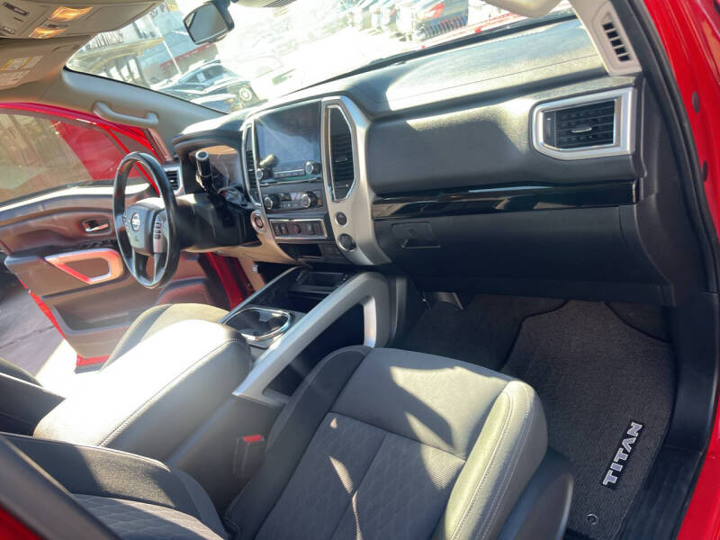 2021 Nissan Titan SV