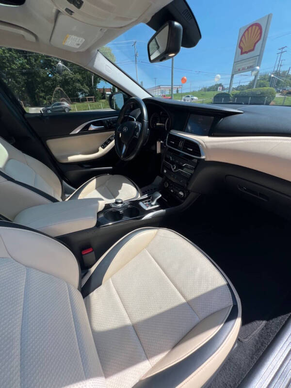 2019 Infiniti QX30 Pure