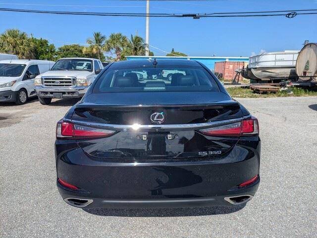 2022 Lexus ES 350 Ultra Luxury