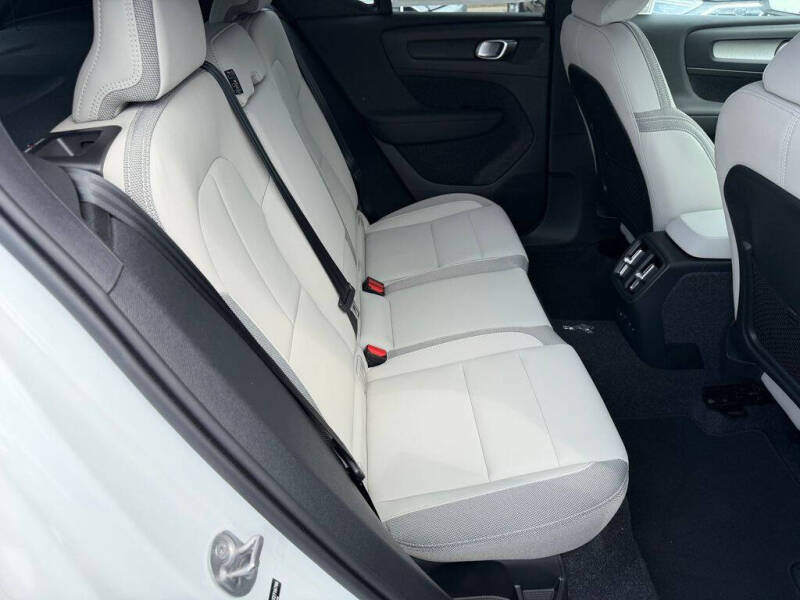 2026 Volvo EX40 Plus
