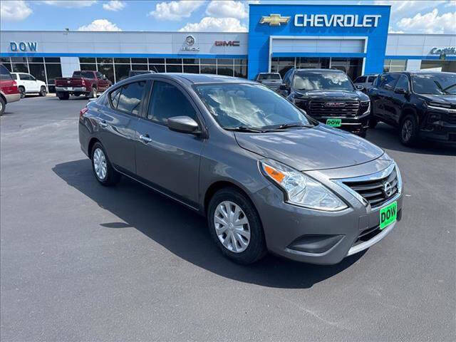 2019 Nissan Versa SV