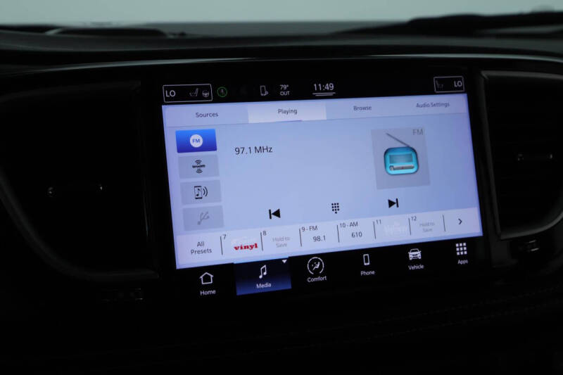 2022 Chrysler Pacifica Hybrid Touring L