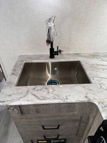 2023 Forest River Surveyor 296QBLE