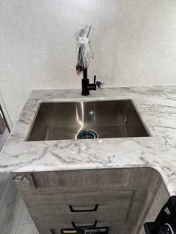 2023 Forest River Surveyor 296QBLE