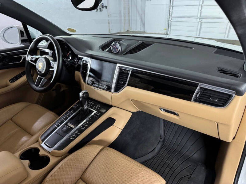 2018 Porsche Macan