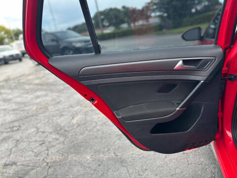 2020 Volkswagen Golf GTI S