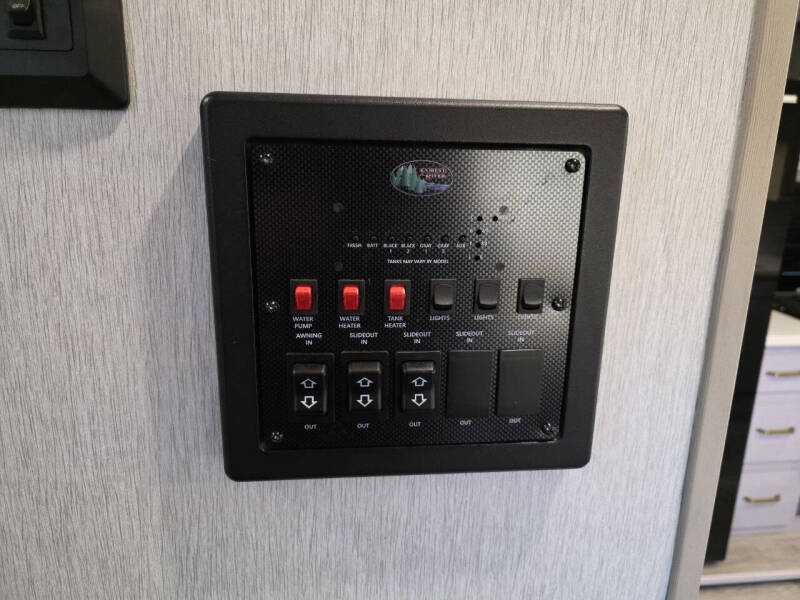 2024 Forest River Heritage Glen 36FL