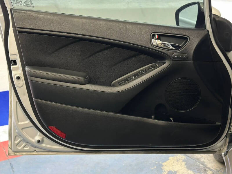 2017 Kia Forte EX