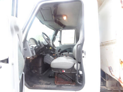 2005 International WorkStar 7400