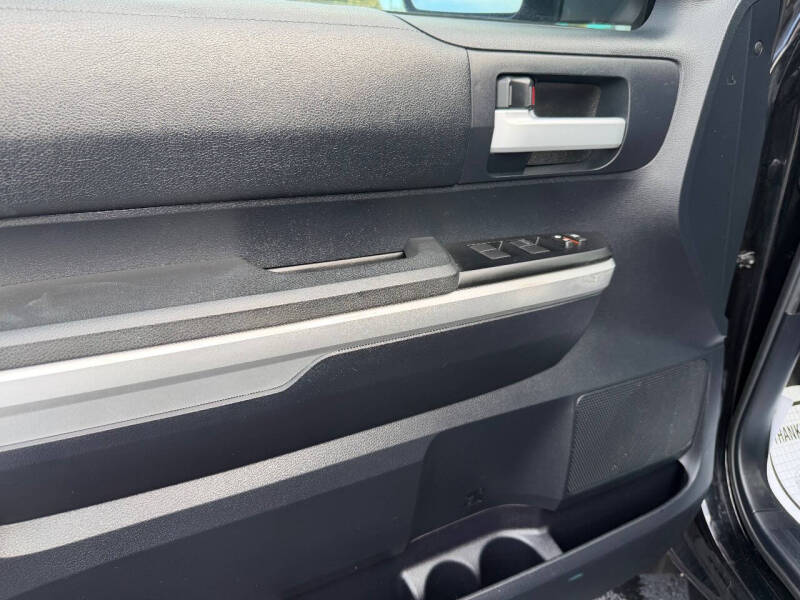 2015 Toyota Tundra SR5