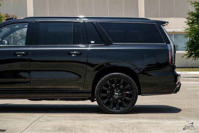 2026 Cadillac Escalade-V ESV
