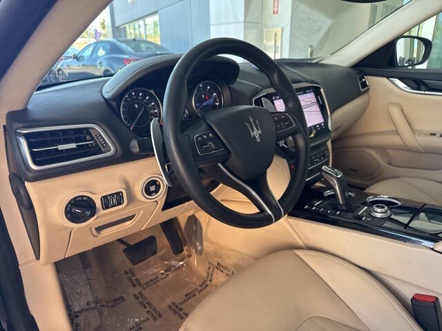 2022 Maserati Ghibli Modena