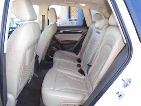 2017 Audi Q5 2.0T quattro Premium Plus