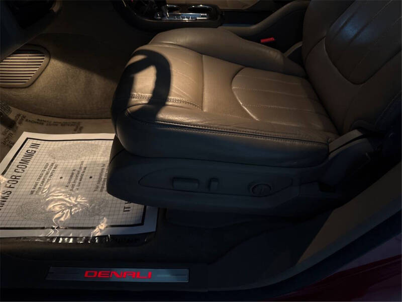 2014 GMC Acadia Denali