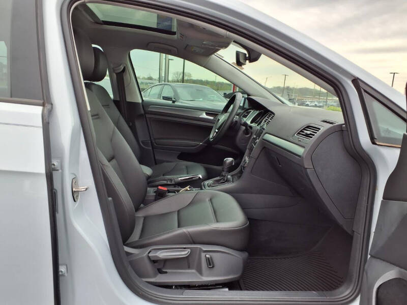 2021 Volkswagen Golf TSI