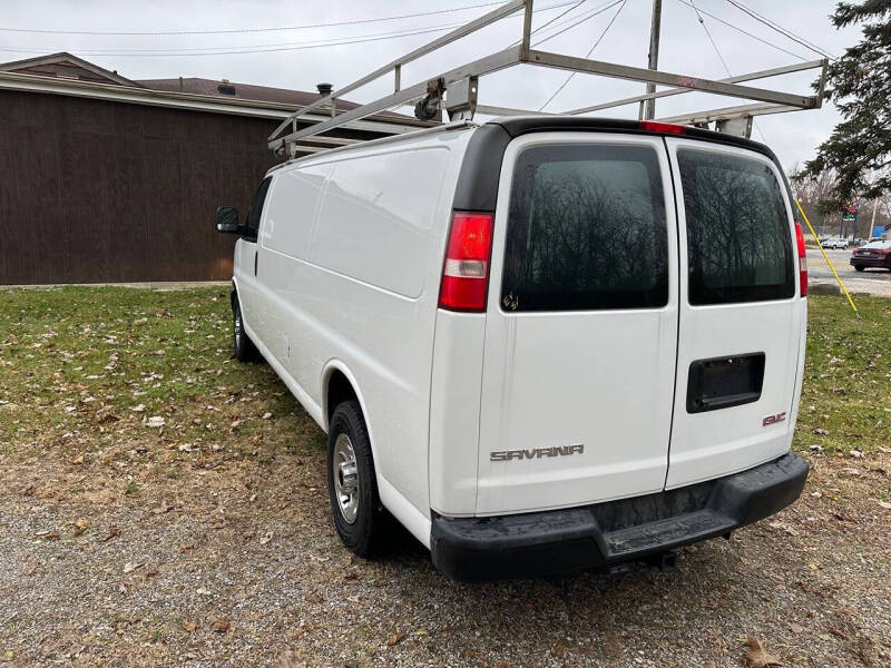 2017 GMC Savana 2500