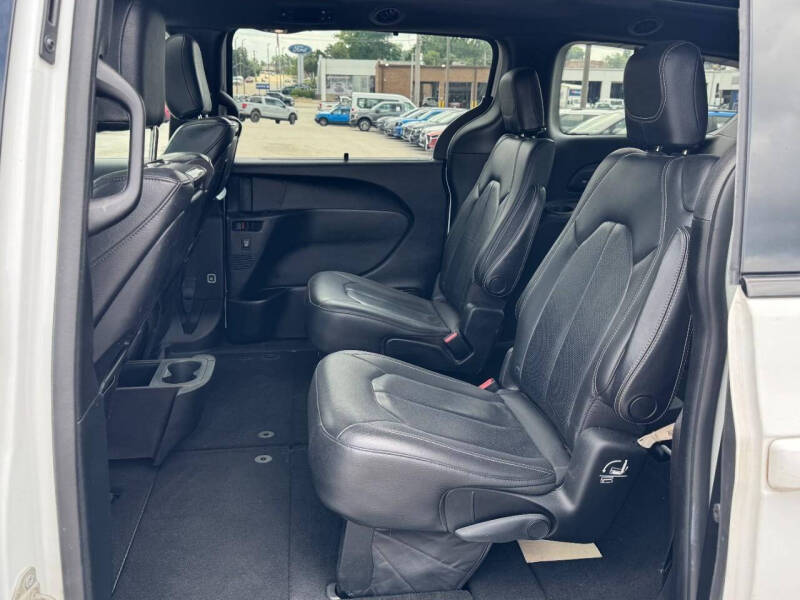 2018 Chrysler Pacifica Touring L Plus