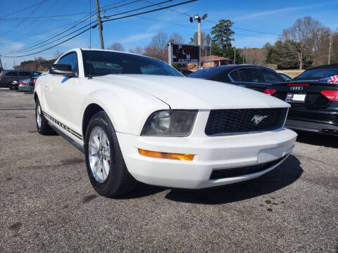 2006 Ford Mustang for sale at Premium Luxury Motors in Grayson GA