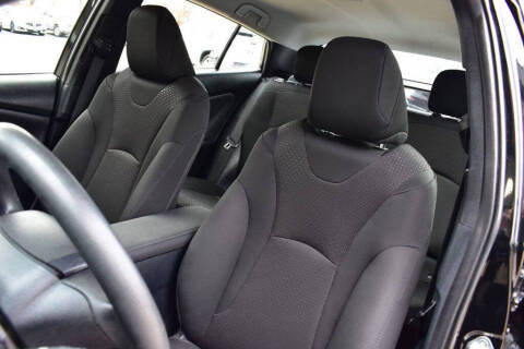 2022 Toyota Prius LE