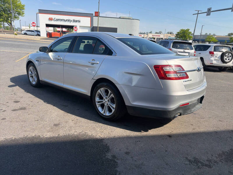 2013 Ford Taurus SEL