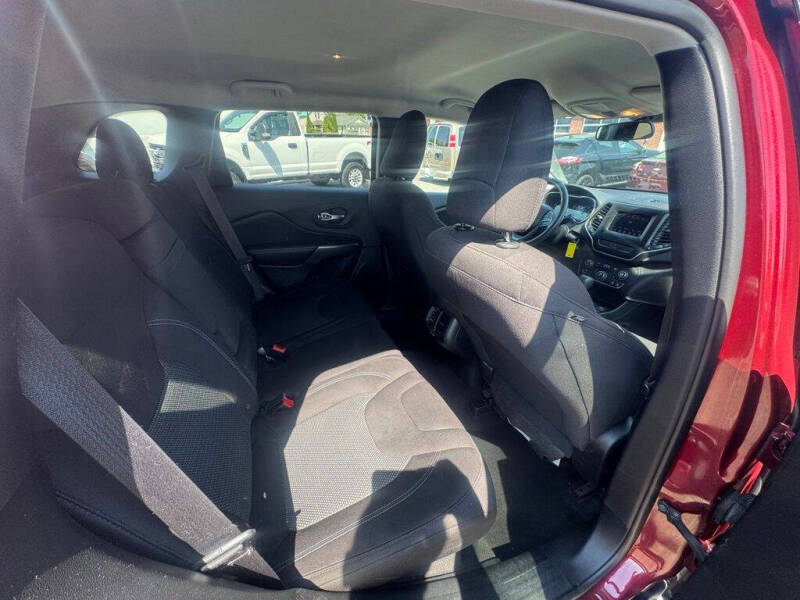 2019 Jeep Cherokee Latitude