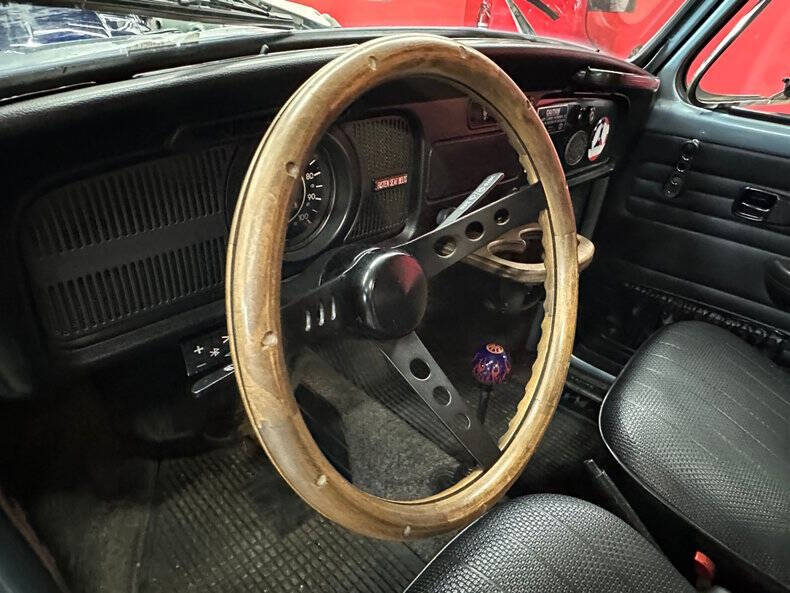 1972 Volkswagen Super Beetle