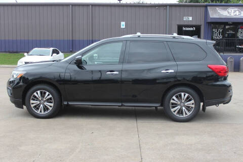 2019 Nissan Pathfinder S