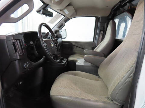 2022 Chevrolet Express 2500