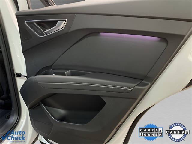 2024 Audi Q4 e-tron quattro Premium Plus 50