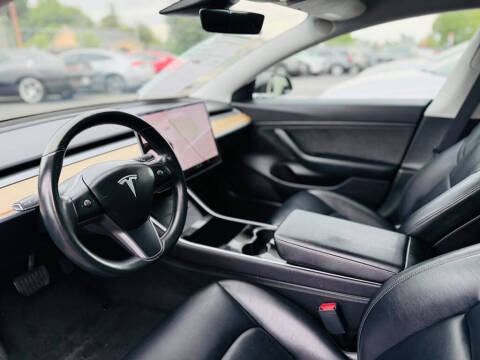 2019 Tesla Model 3 Standard Range
