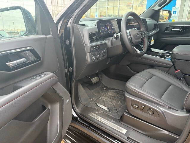 2025 Chevrolet Tahoe RST