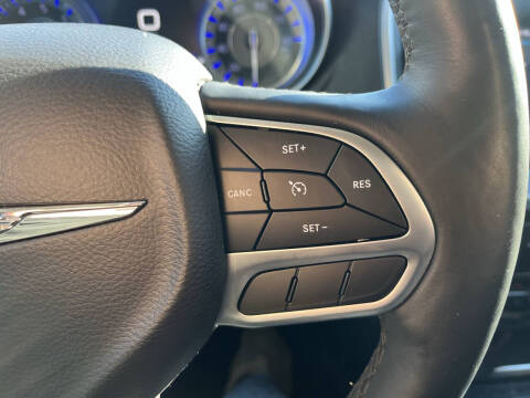 2018 Chrysler 300 Limited