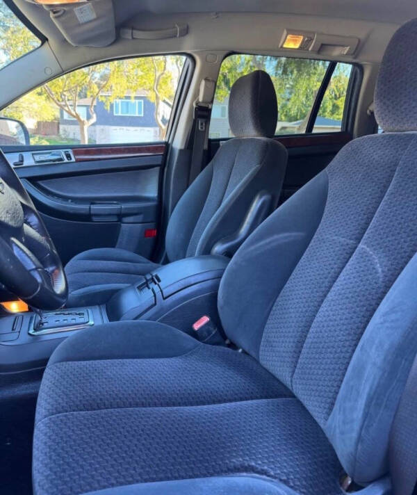 2005 Chrysler Pacifica Touring