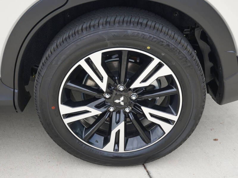 2026 Mitsubishi Eclipse Cross SE