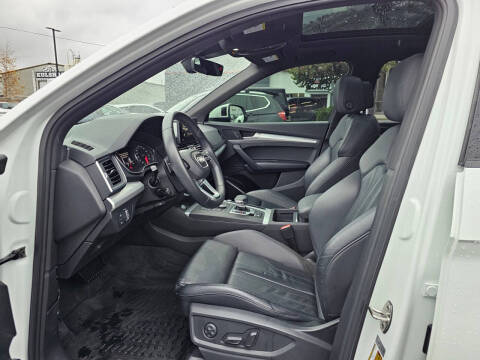 2020 Audi Q5 quattro Premium 45 TFSI