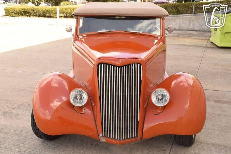 1935 Ford Phaeton