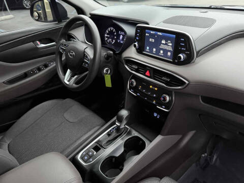 2020 Hyundai Santa Fe SE