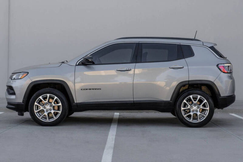 2023 Jeep Compass Latitude Lux