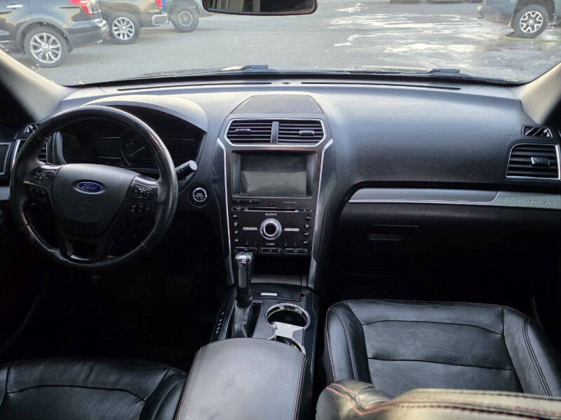 2016 Ford Explorer Sport