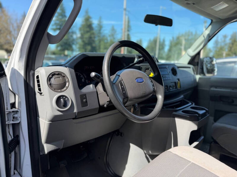 2010 Ford E-Series E-350 SD XL
