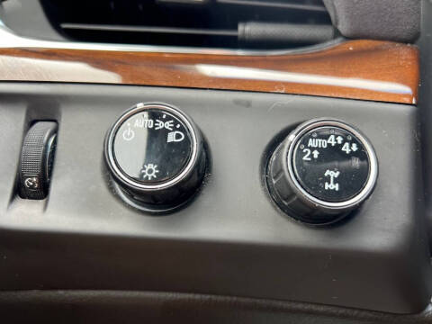 2017 Cadillac Escalade Luxury